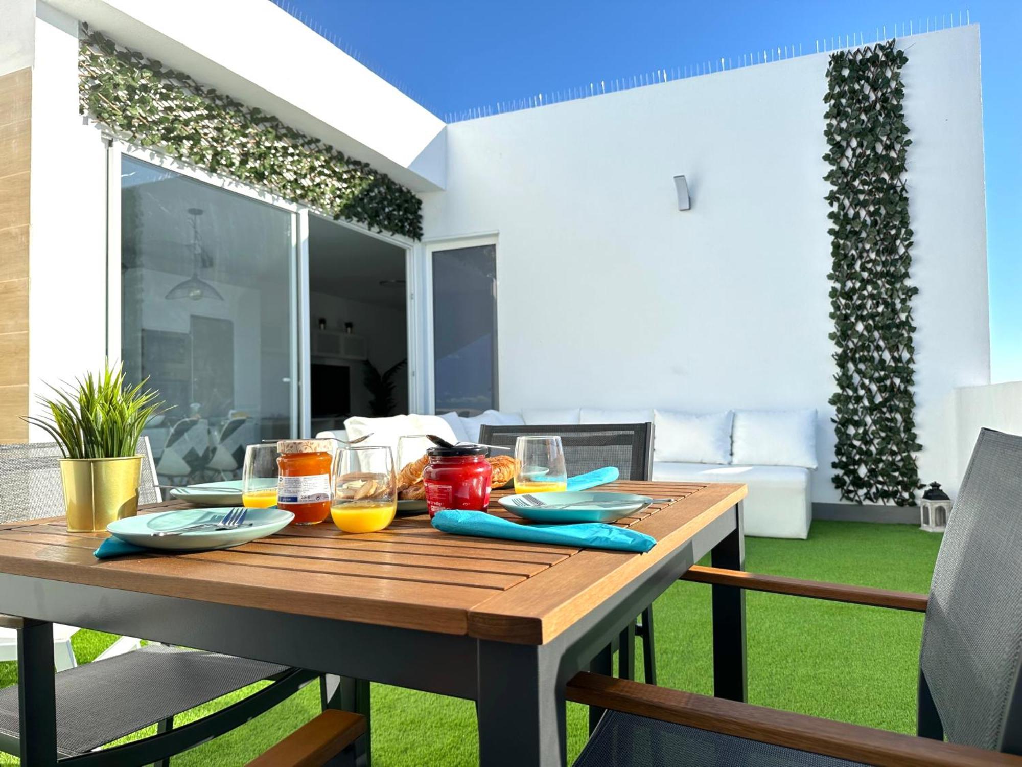 Suites Verano Azul Castillo del Romeral Εξωτερικό φωτογραφία